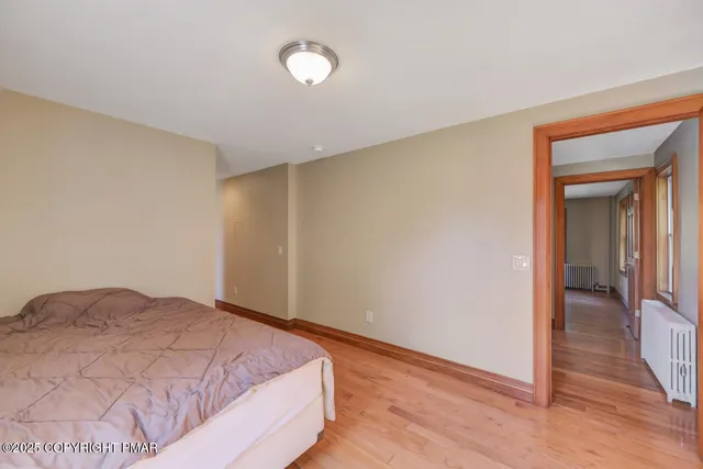 $1,279,000 | 1015 Highway 390, Greentown, PA 18426