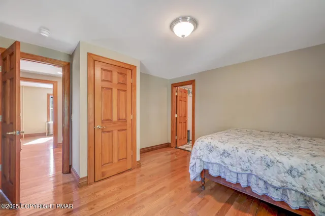 $1,279,000 | 1015 Highway 390, Greentown, PA 18426