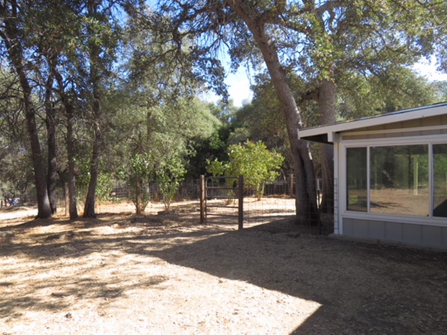 31457 Crow Road Coarsegold, CA 93614 - Photo 13 of 16 Gallery Image 13