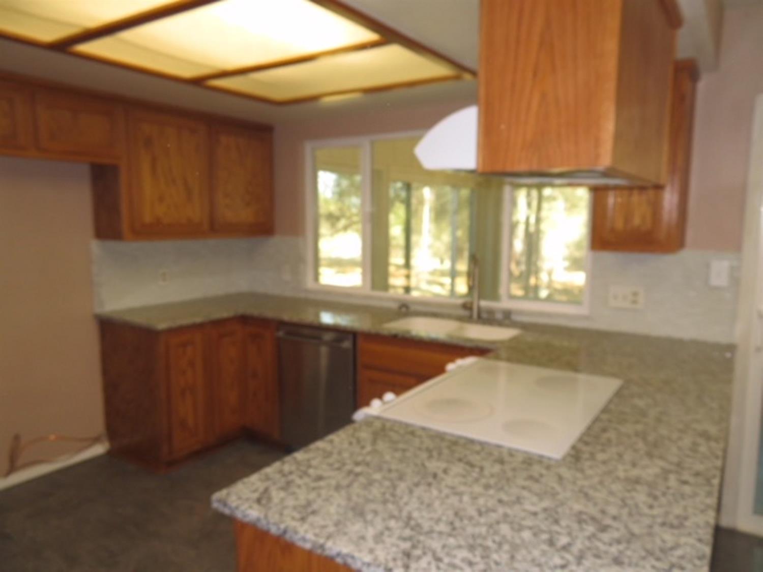 31457 Crow Road Coarsegold, CA 93614 - Photo 7 of 16 Gallery Image 7