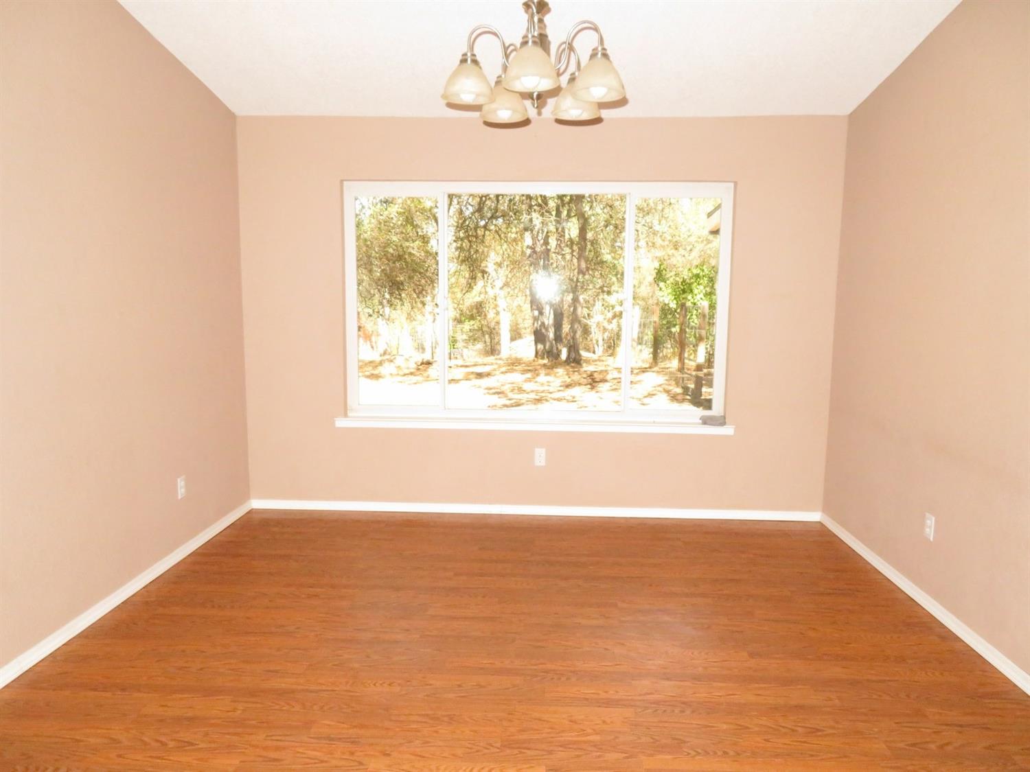 31457 Crow Road Coarsegold, CA 93614 - Photo 9 of 16 Gallery Image 9