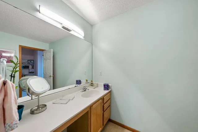 $229,000 | 849 Providence Drive, Shakopee, MN 55379