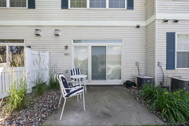 $229,000 | 849 Providence Drive, Shakopee, MN 55379