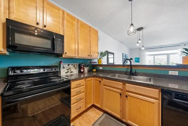 $229,000 | 849 Providence Drive, Shakopee, MN 55379