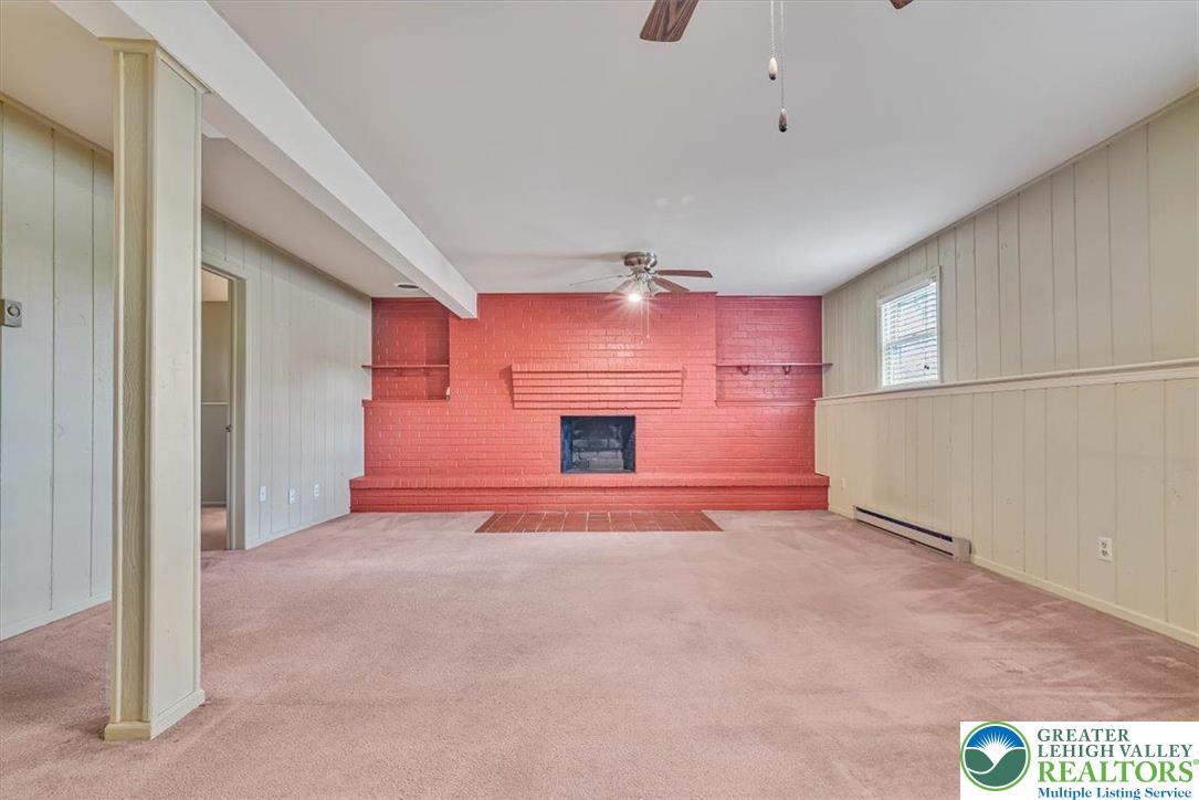 1210 Bluestone Drive Bethlehem, PA 18017 - Photo 44 of 84 a view of empty room with window