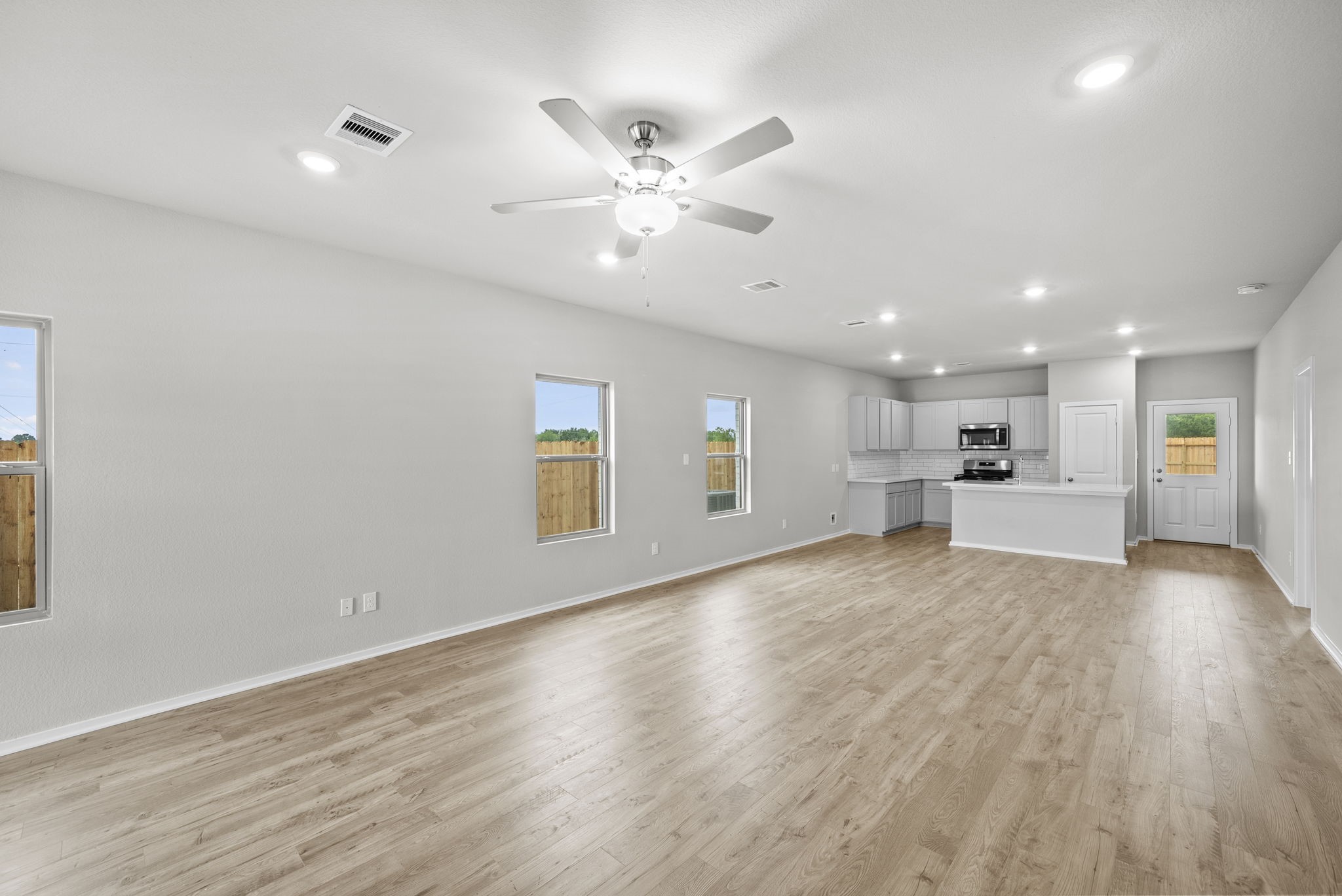 13211 Padre Bay Lane Rosharon, TX 77583 - Photo 11 of 31