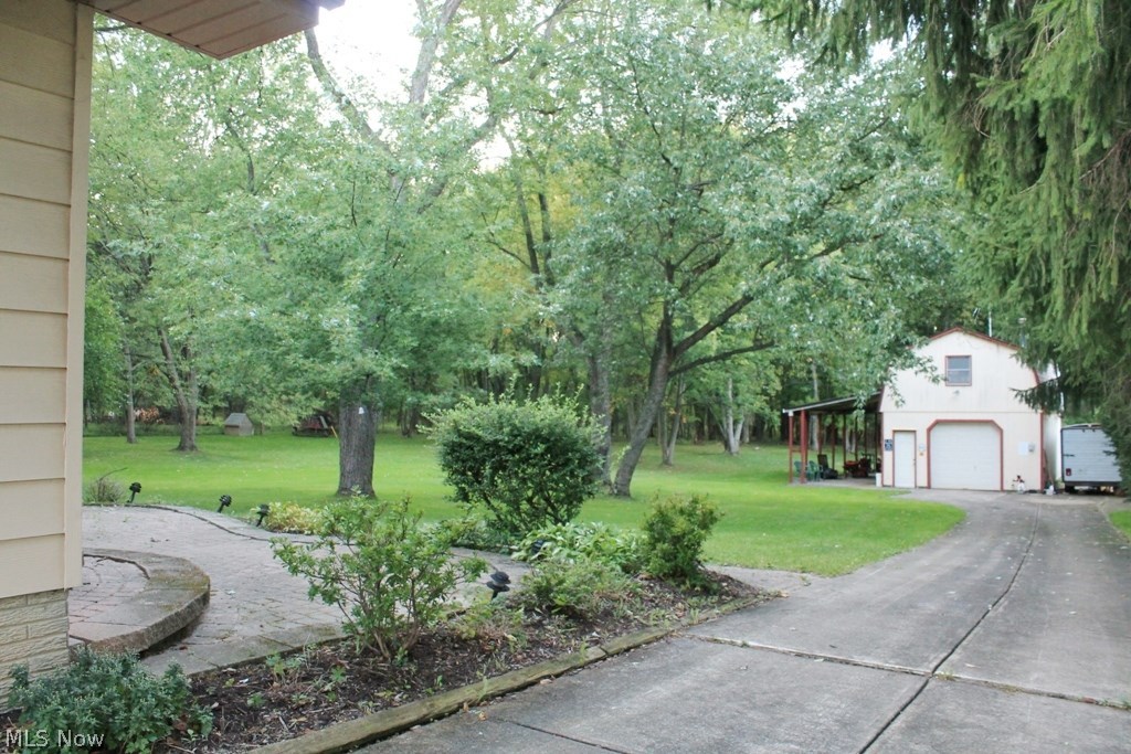 13088 Drake Road Strongsville, OH 44136 - Photo 15 of 22