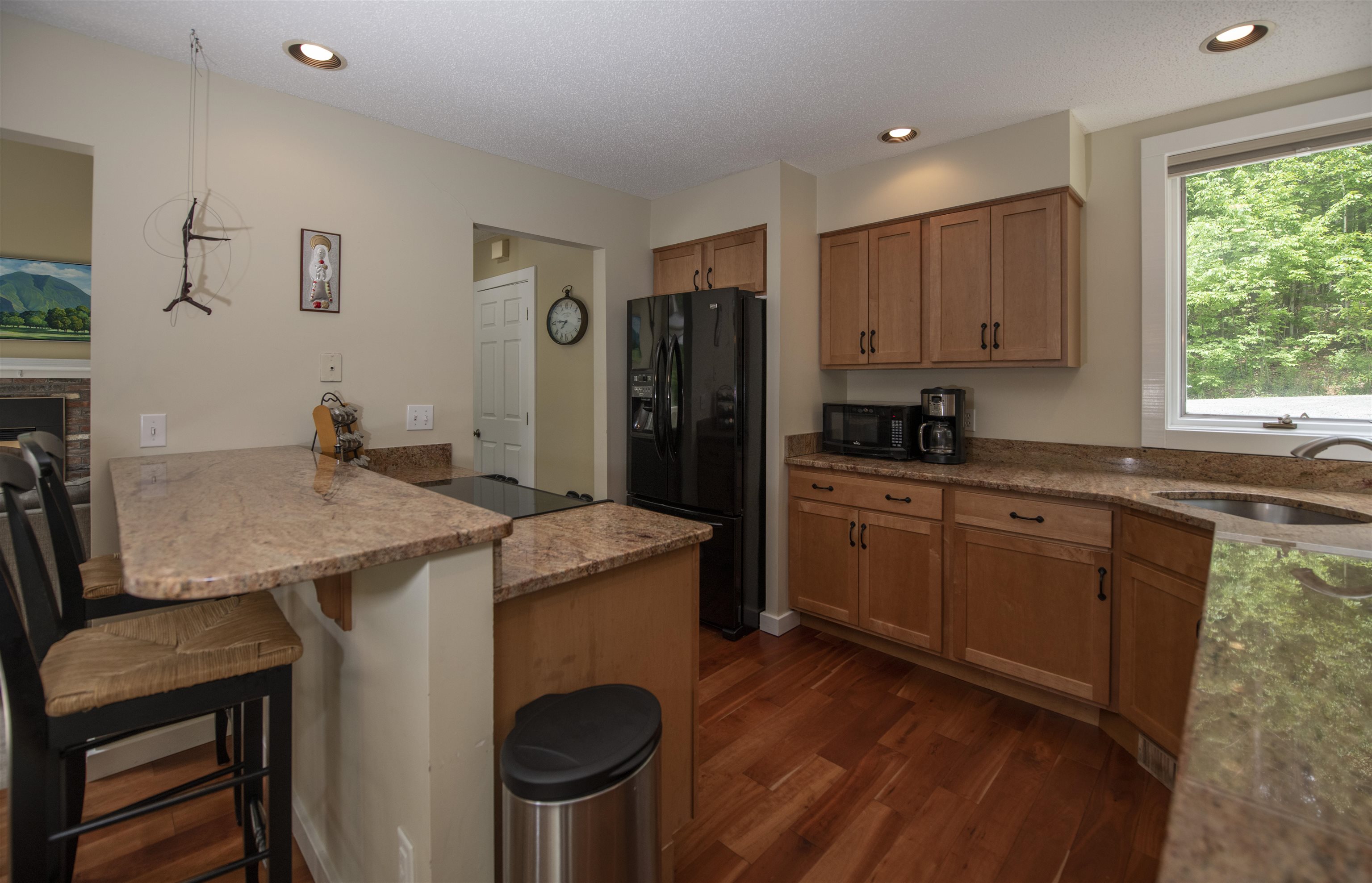 392 Jay Hill Road Hartford, VT 05059 - Photo 12 of 37 Gallery Image 12
