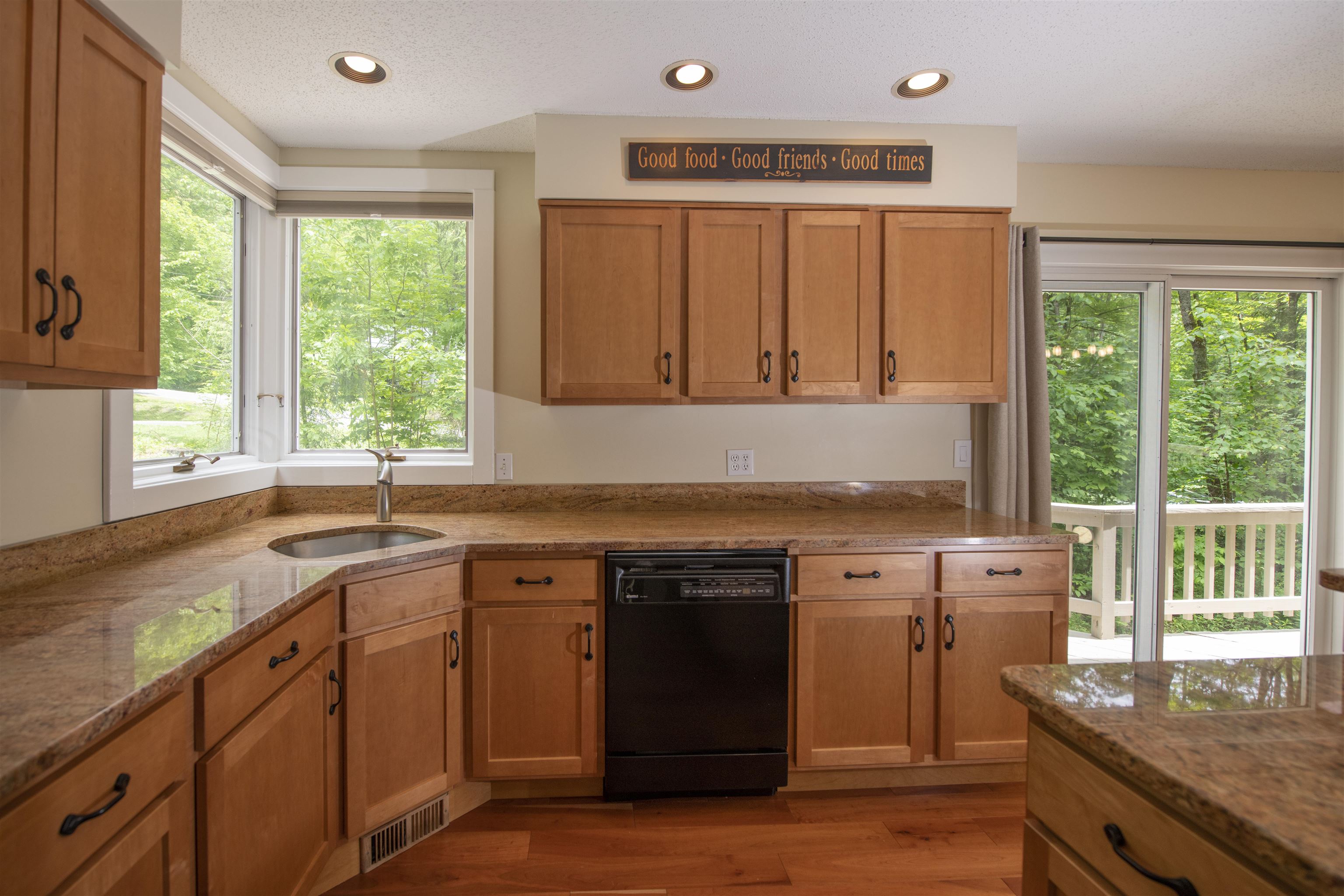 392 Jay Hill Road Hartford, VT 05059 - Photo 13 of 37 Gallery Image 13