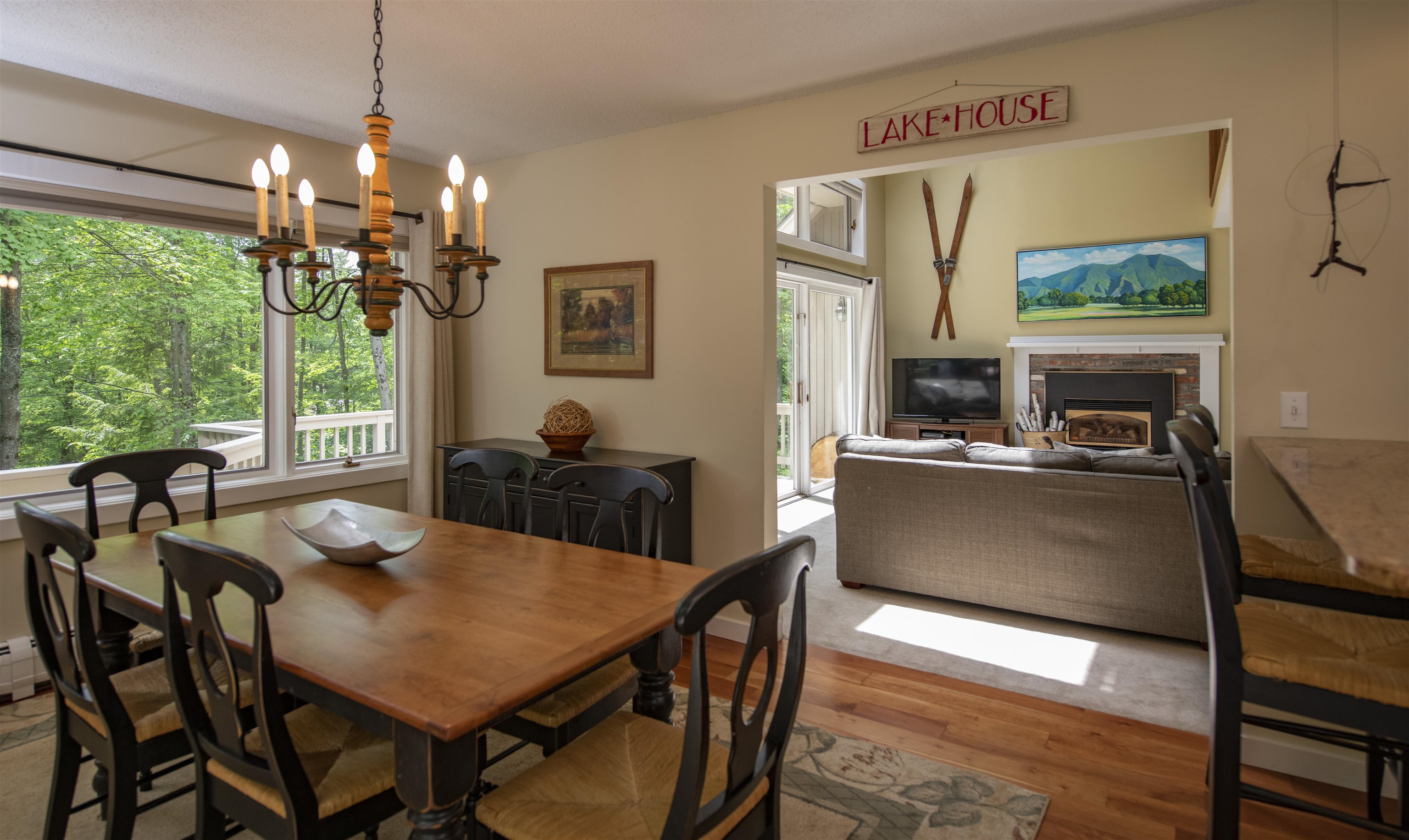 392 Jay Hill Road Hartford, VT 05059 - Photo 10 of 37 Gallery Image 10