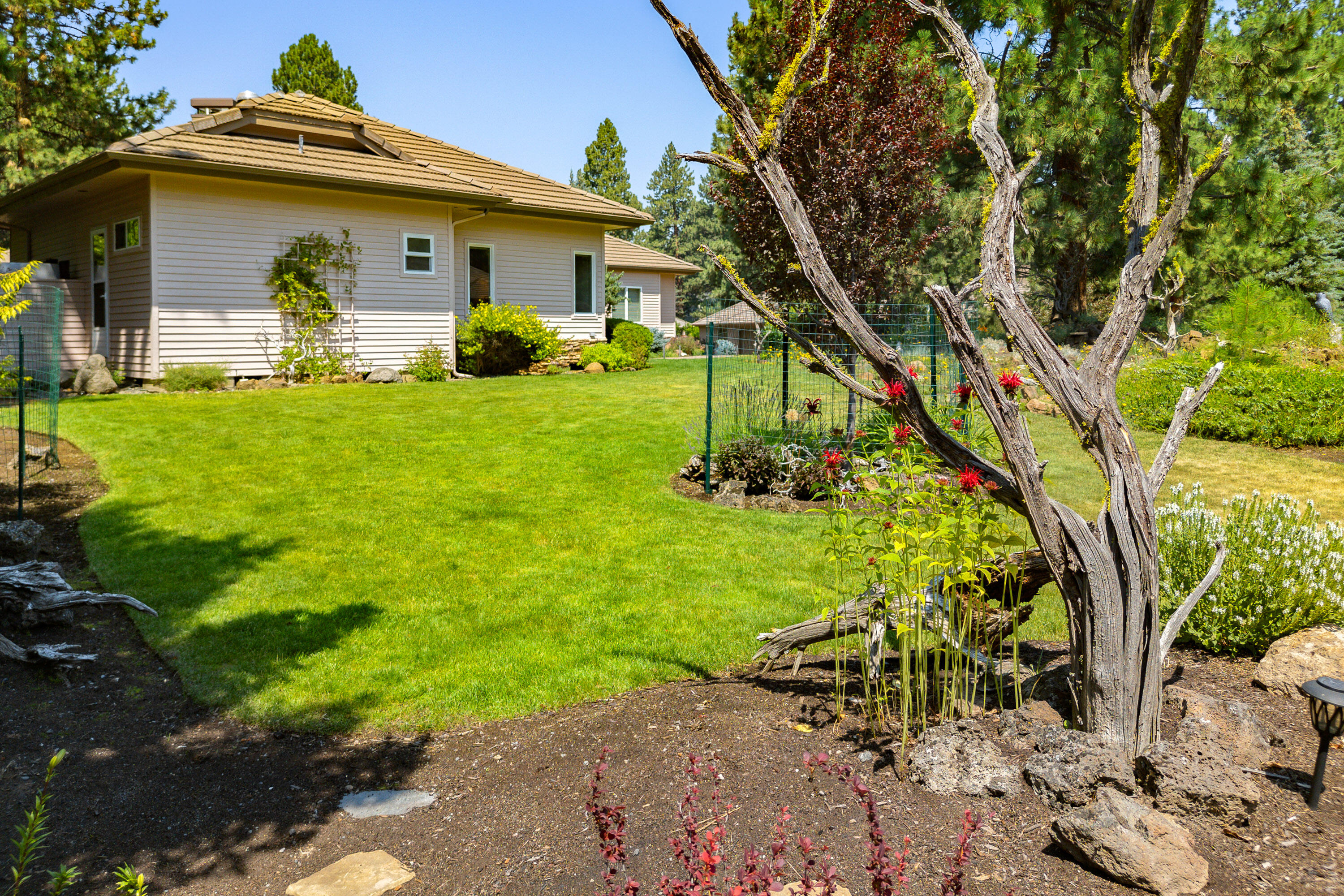 20445 Keystone Court Bend, OR 97702 - Photo 34 of 59 DJI_0210