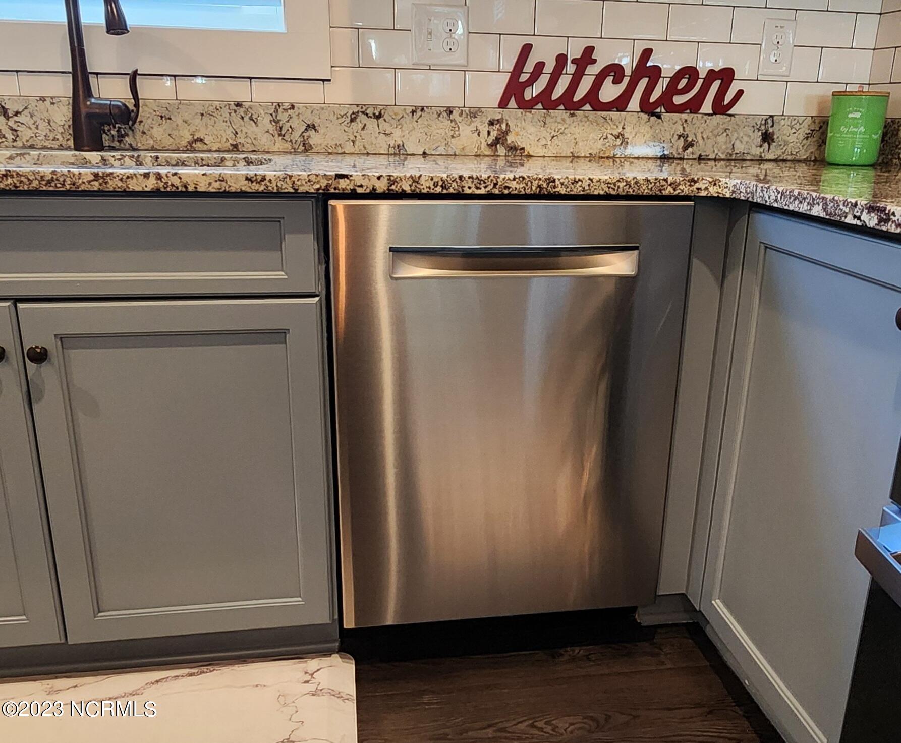 352 Inverness Drive Hubert, NC 28539 - Photo 15 of 51 352 photo dishwaser