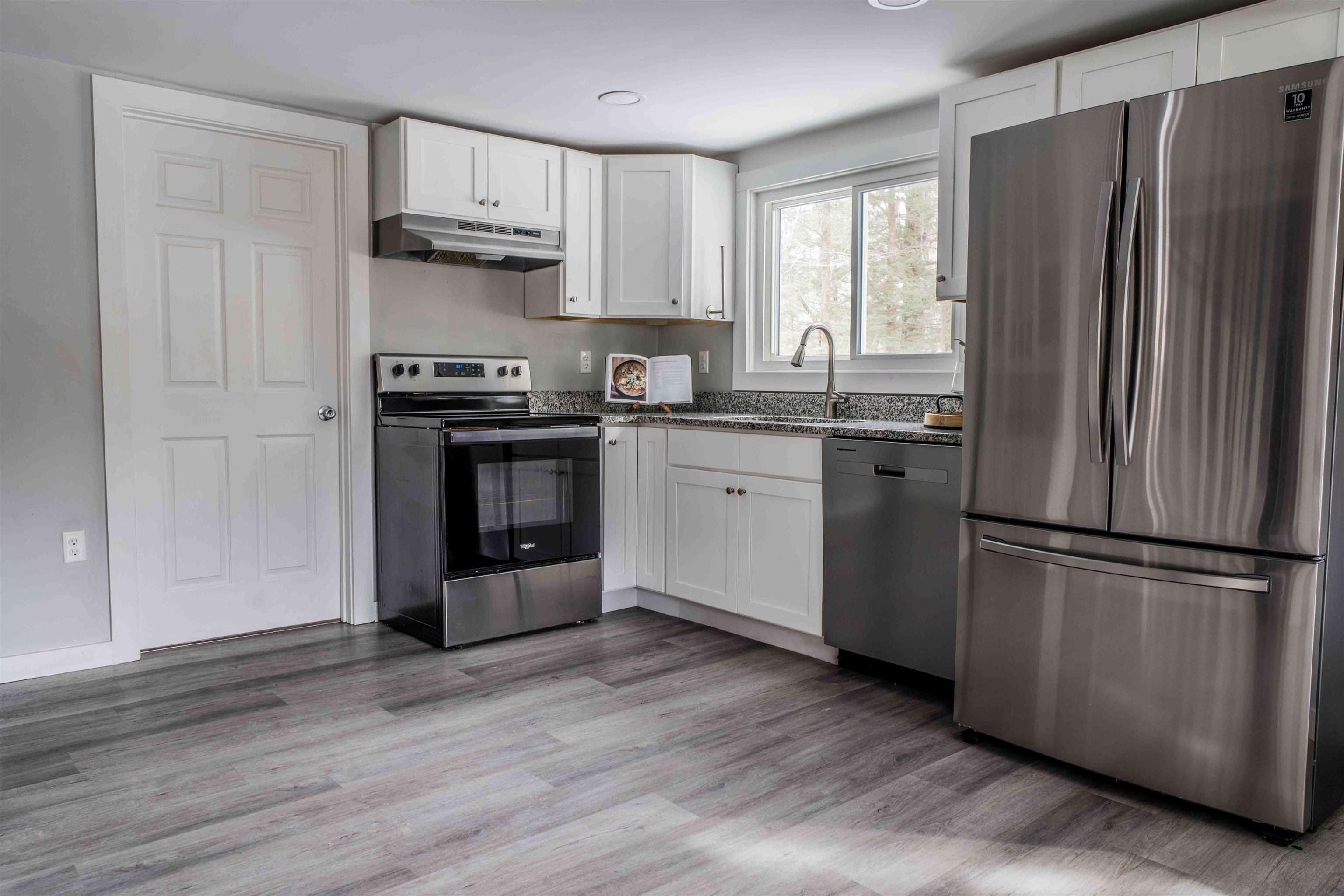 12 Old Lantern Road Hillsborough, NH 03244 - Photo 6 of 29