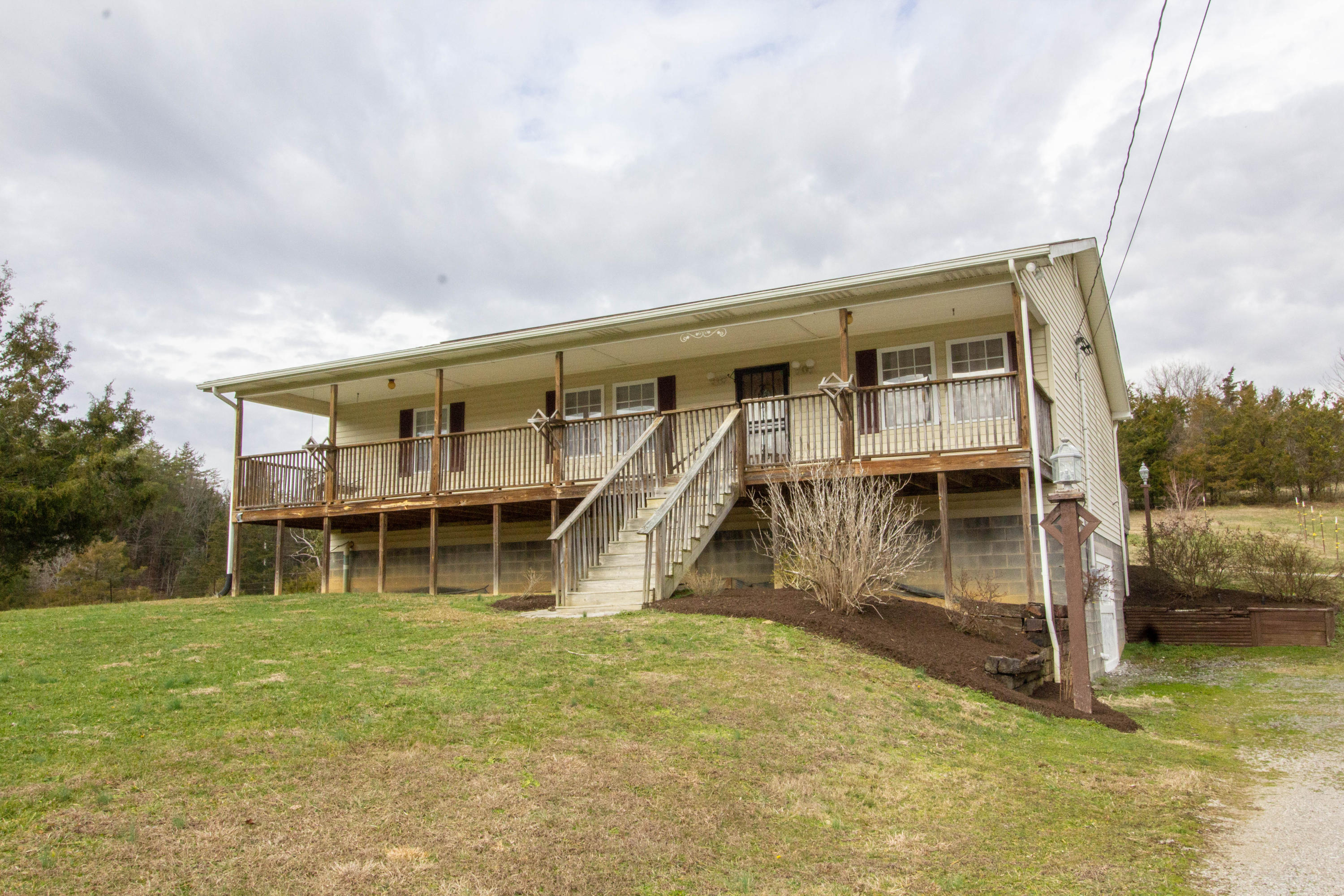 8917 Corryton Luttrell Road Luttrell, TN 37779 - Photo 1 of 35 IMG_9009
