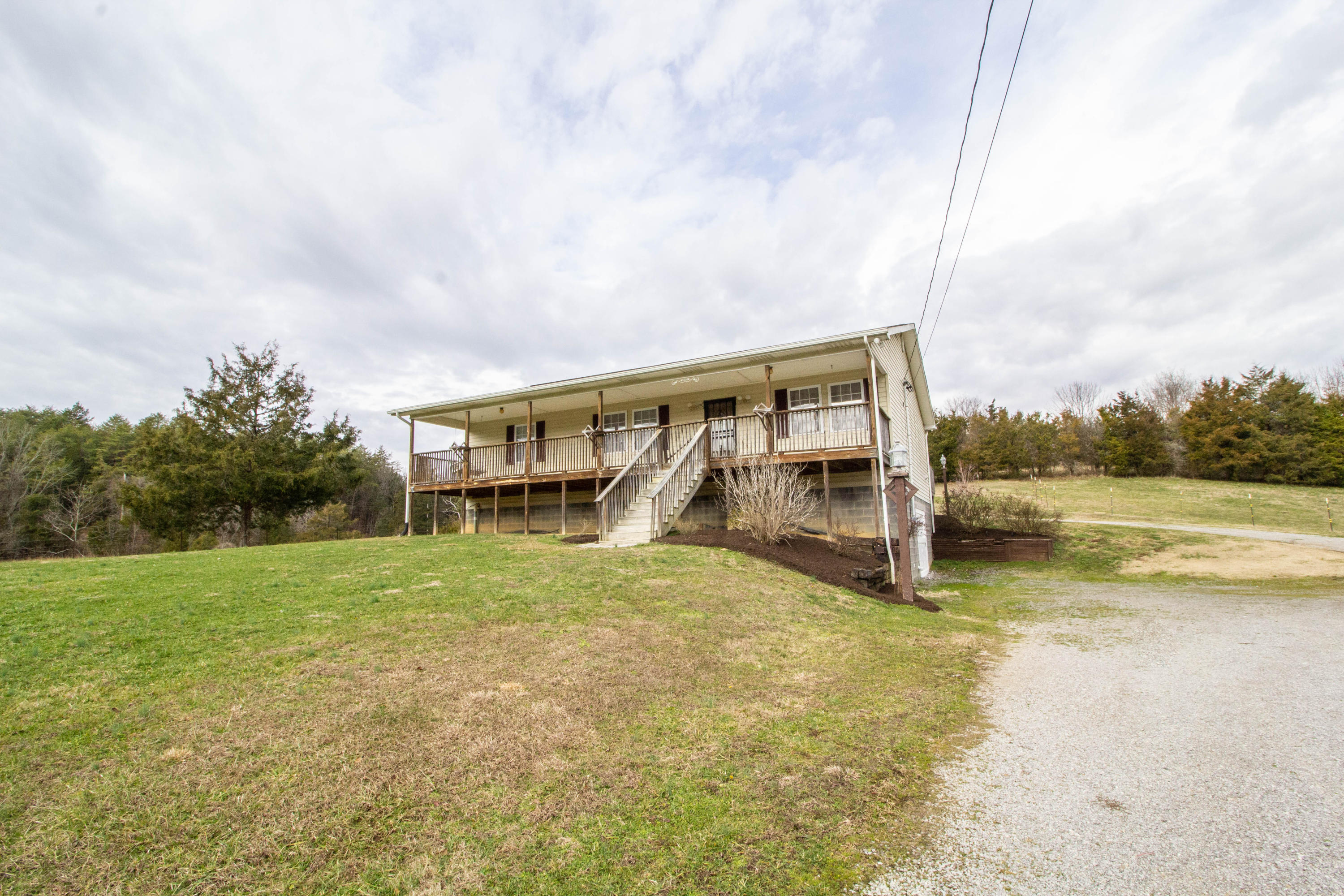 8917 Corryton Luttrell Road Luttrell, TN 37779 - Photo 2 of 35 IMG_9006