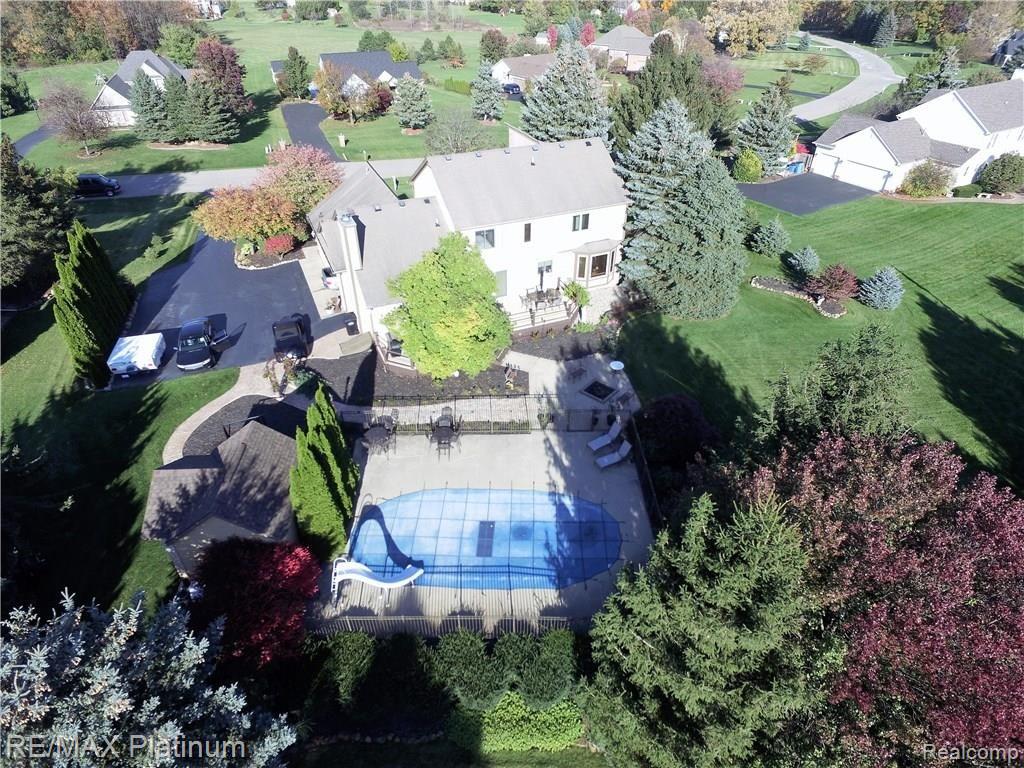 1746 Clover Ridge Drive Howell, MI 48843 - Photo 80 of 95 DJI_0343.JPG