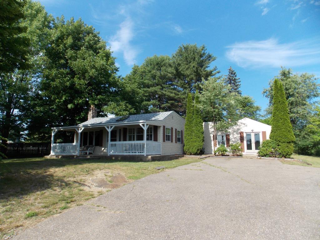 125 White Oaks Road Laconia, NH 03246 - Photo 2 of 18 Gallery Image 2