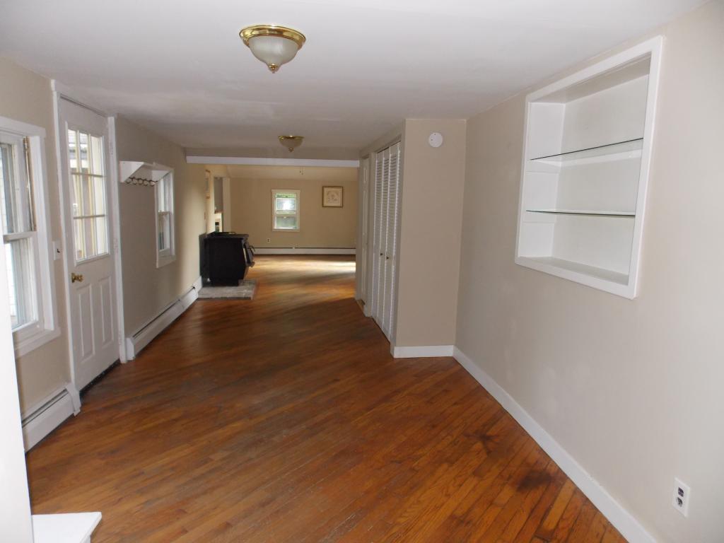 125 White Oaks Road Laconia, NH 03246 - Photo 8 of 18 Gallery Image 8