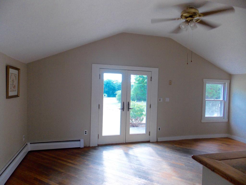 125 White Oaks Road Laconia, NH 03246 - Photo 9 of 18 Gallery Image 9