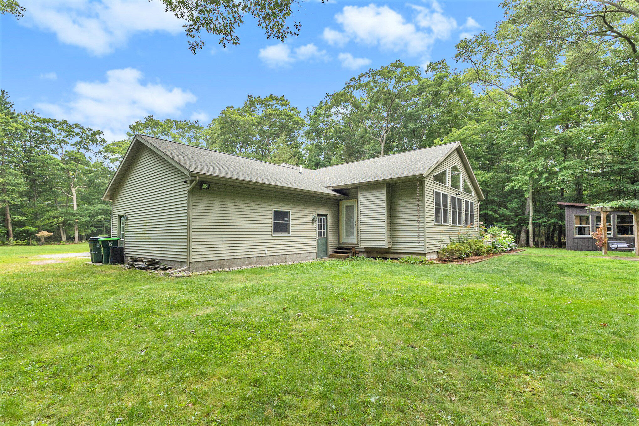 2290 Nestrom Road Muskegon, MI 49445 - Photo 46 of 50 043_42a0083
