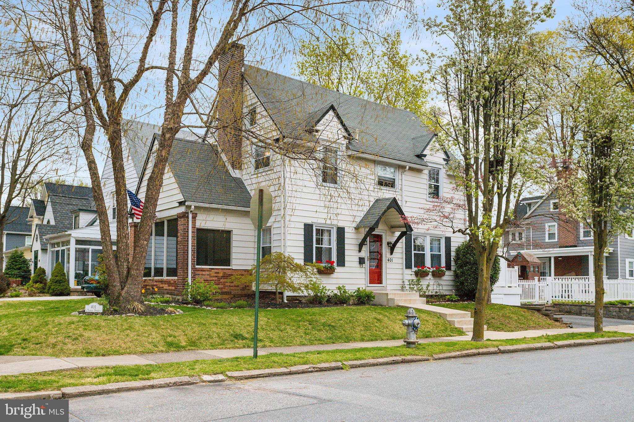 401 Tasker Street Ridley Park, PA 19078 - Photo 1 of 31 Gallery Image 1