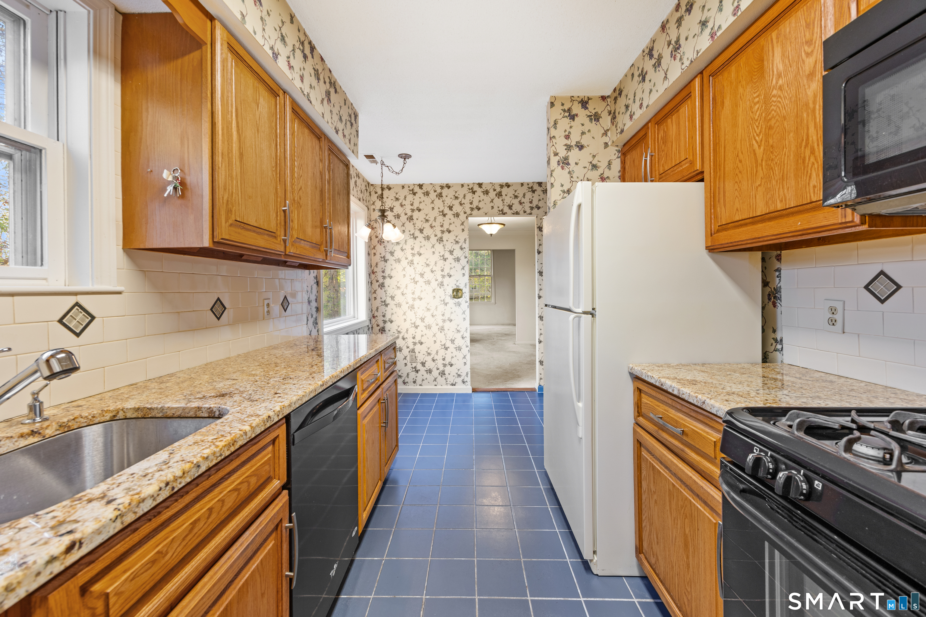 12 Old Towne Road, Unit 12 Cheshire, CT 06410 - Photo 12 of 28