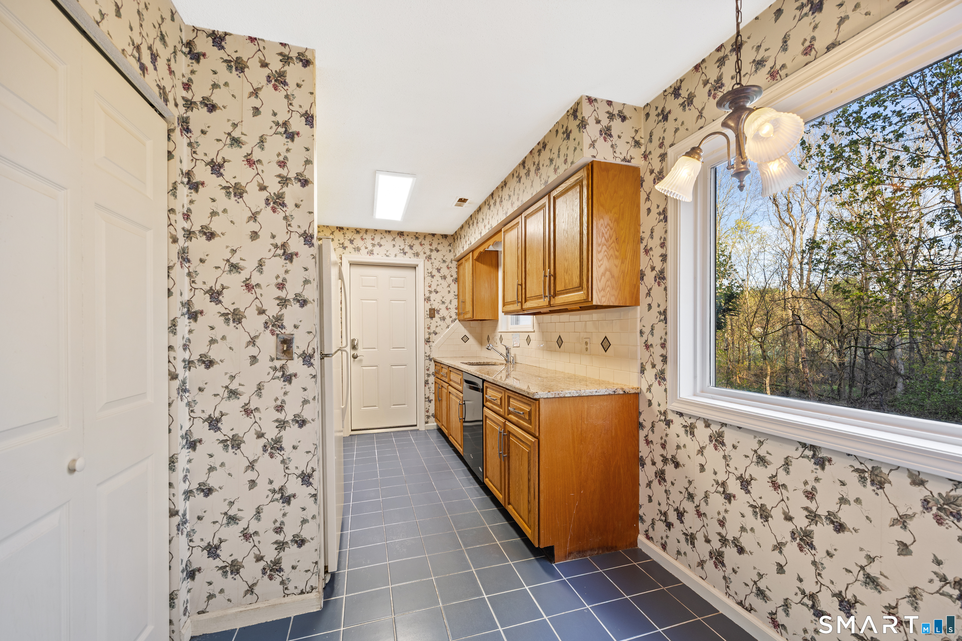 12 Old Towne Road, Unit 12 Cheshire, CT 06410 - Photo 10 of 28