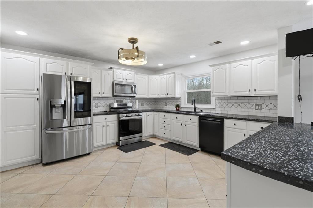 39 Valleyview Road Scenery Hill, PA 15360 - Photo 20 of 48