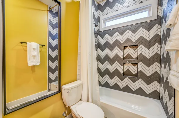 $748,000 | 2283 Young Avenue, Memphis, TN 38104