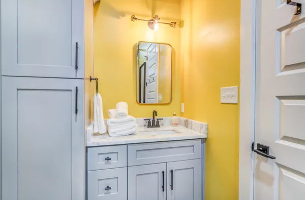 $748,000 | 2283 Young Avenue, Memphis, TN 38104
