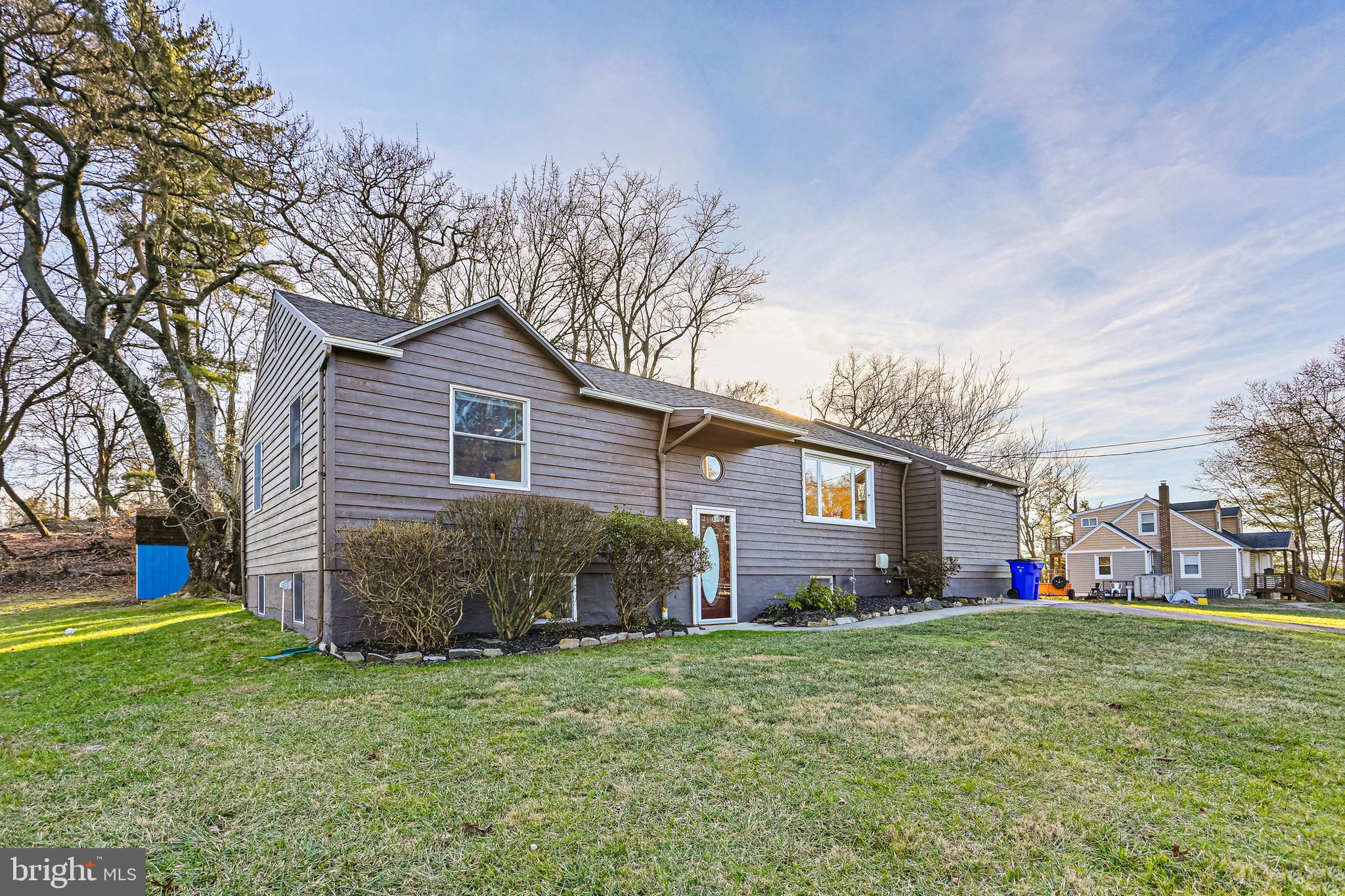 9081 Upton Road Ellicott City, MD 21042 - Photo 2 of 30