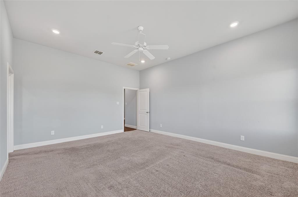 1506 Back Stretch Road Justin, TX 76247 - Photo 18 of 37