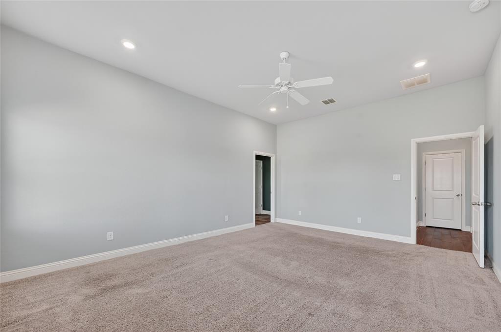 1506 Back Stretch Road Justin, TX 76247 - Photo 19 of 37