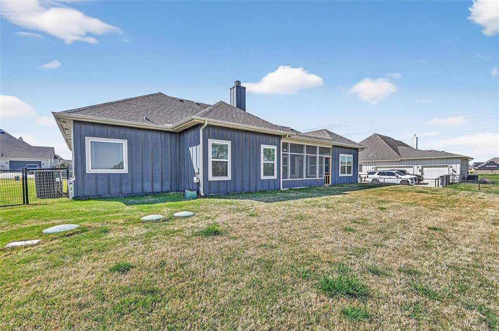 1506 Back Stretch Road Justin, TX 76247 - Photo 33 of 37