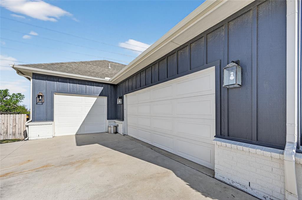 1506 Back Stretch Road Justin, TX 76247 - Photo 36 of 37