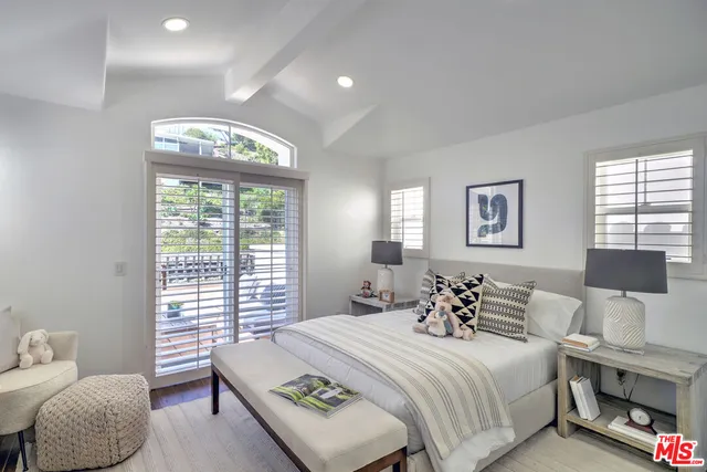 $1,599,000 | 6436 Lunita Road, Malibu, CA 90265