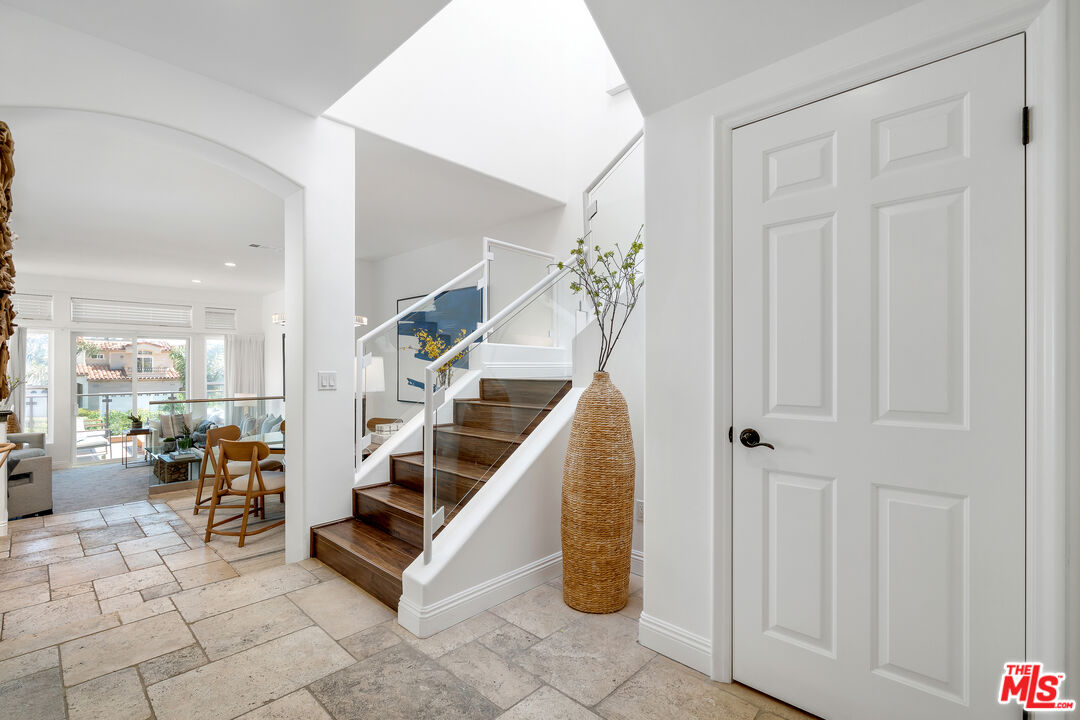 6436 Lunita Road Malibu, CA 90265 - Photo 6 of 54