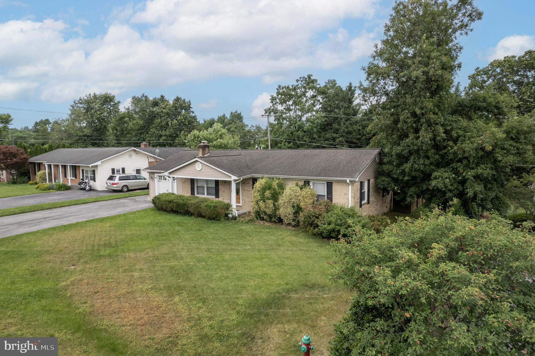 102 Highlander Road Stephens City, VA 22655 - Photo 2 of 40 Exterior Front