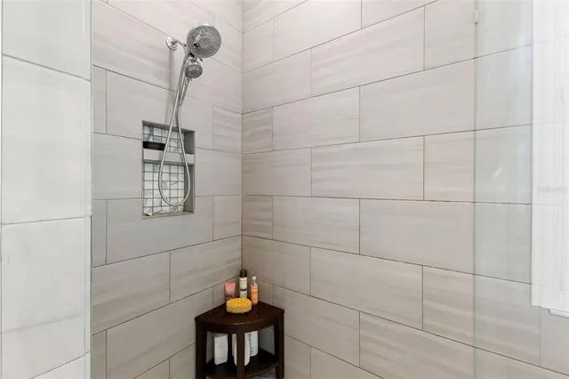 $5,850 | 11913 Keating Drive, Tampa, FL 33626