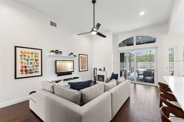 $5,850 | 11913 Keating Drive, Tampa, FL 33626