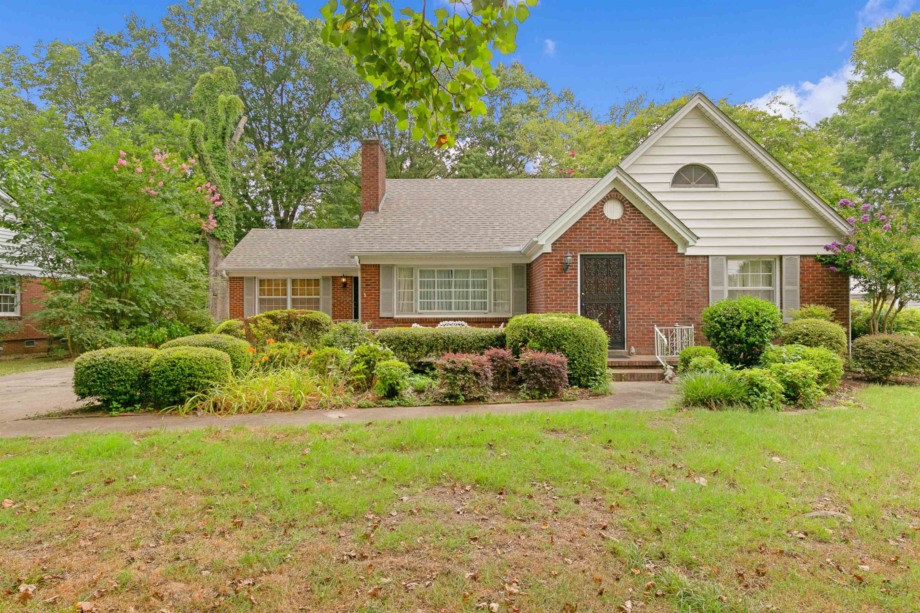 203 Russell Road Jackson, TN 38301 - Photo 1 of 21 Photo 1