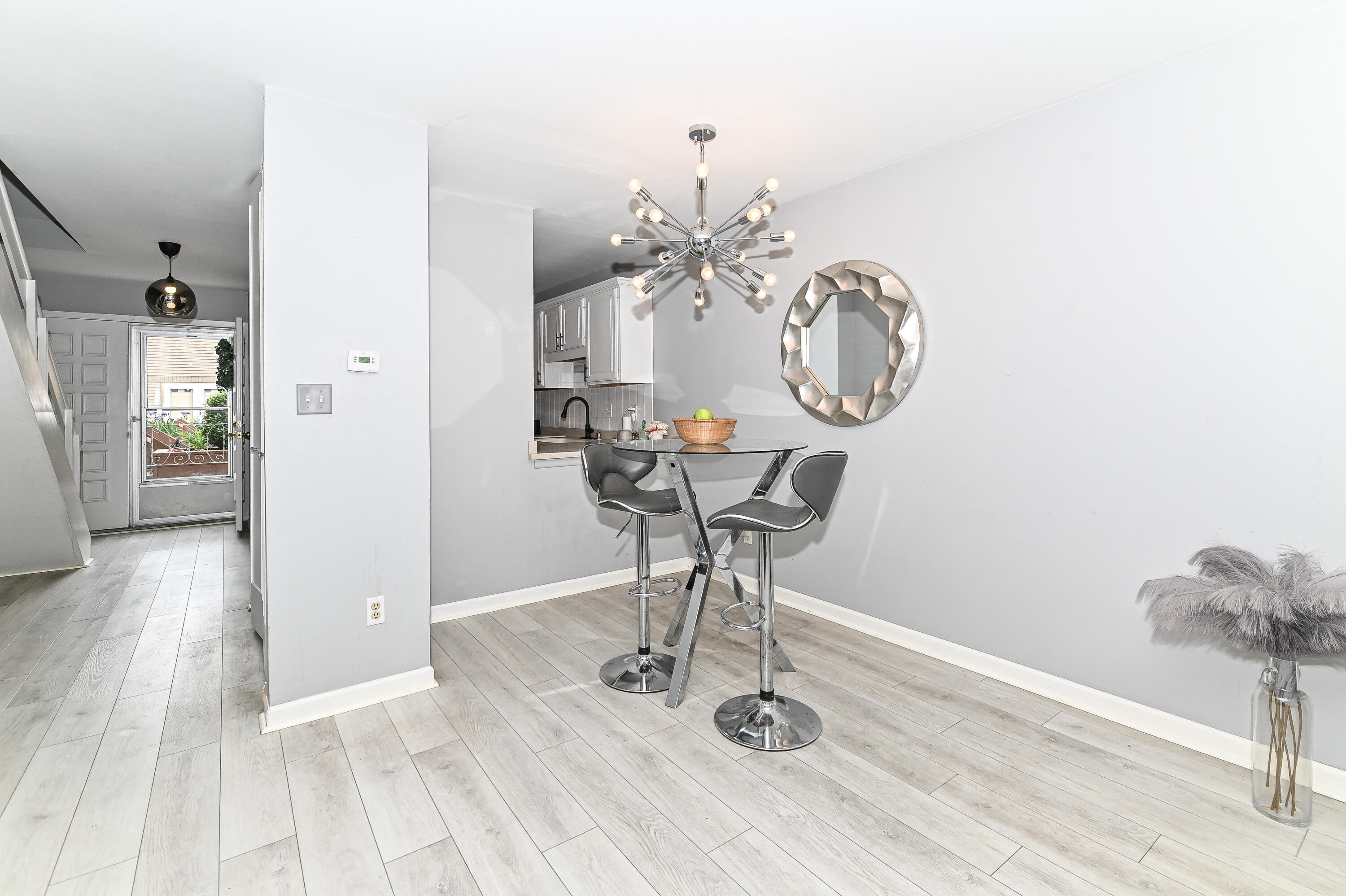 11926 West Mill Road, Unit 4 Milwaukee, WI 53225 - Photo 7 of 40 dining area