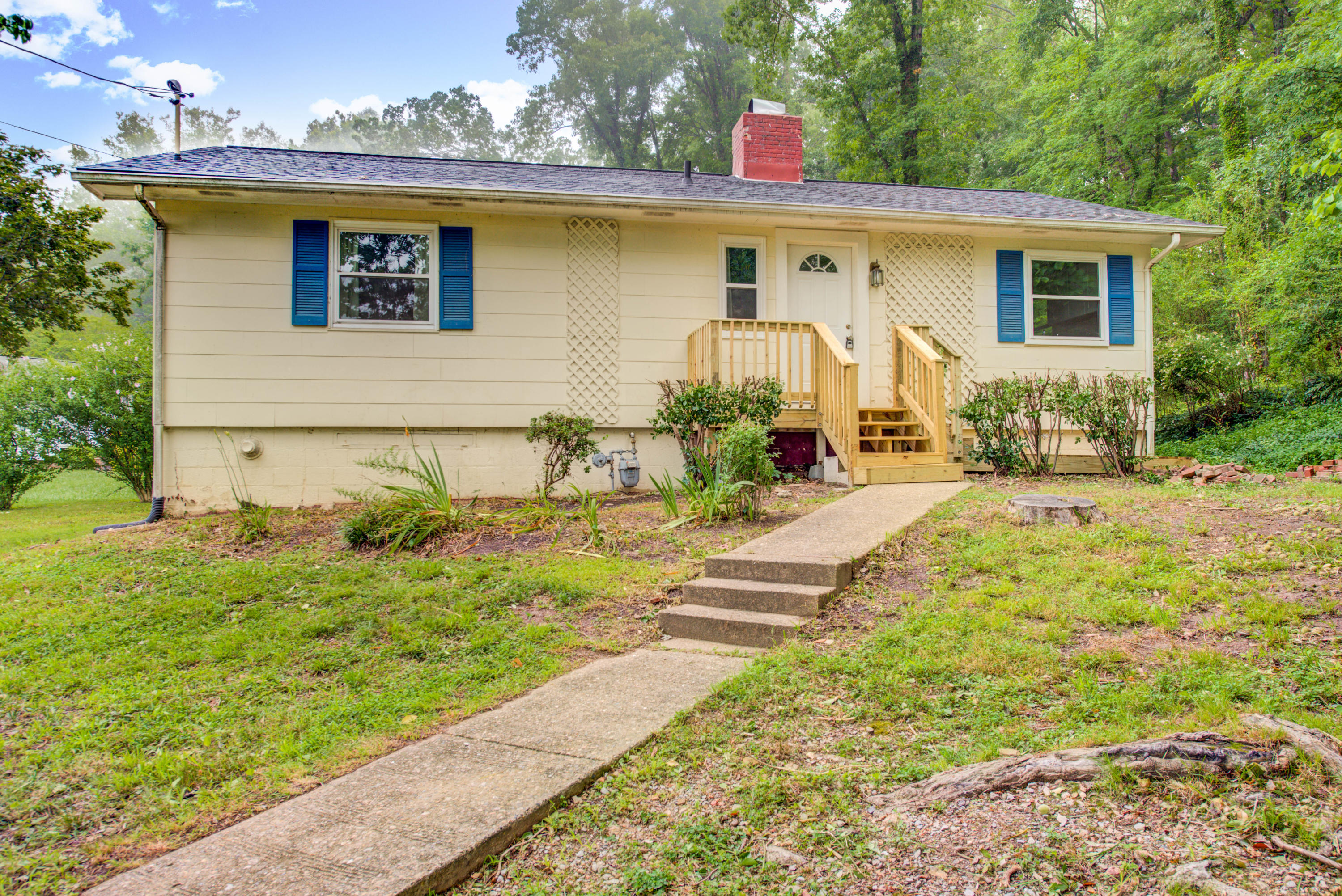 114 Taylor Road Oak Ridge, TN 37830 - Photo 1 of 15 114 Taylor Road