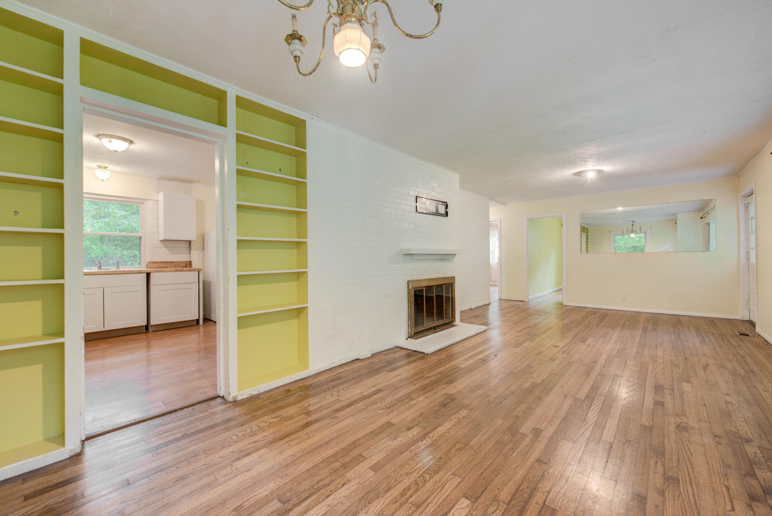 114 Taylor Road Oak Ridge, TN 37830 - Photo 6 of 15 6