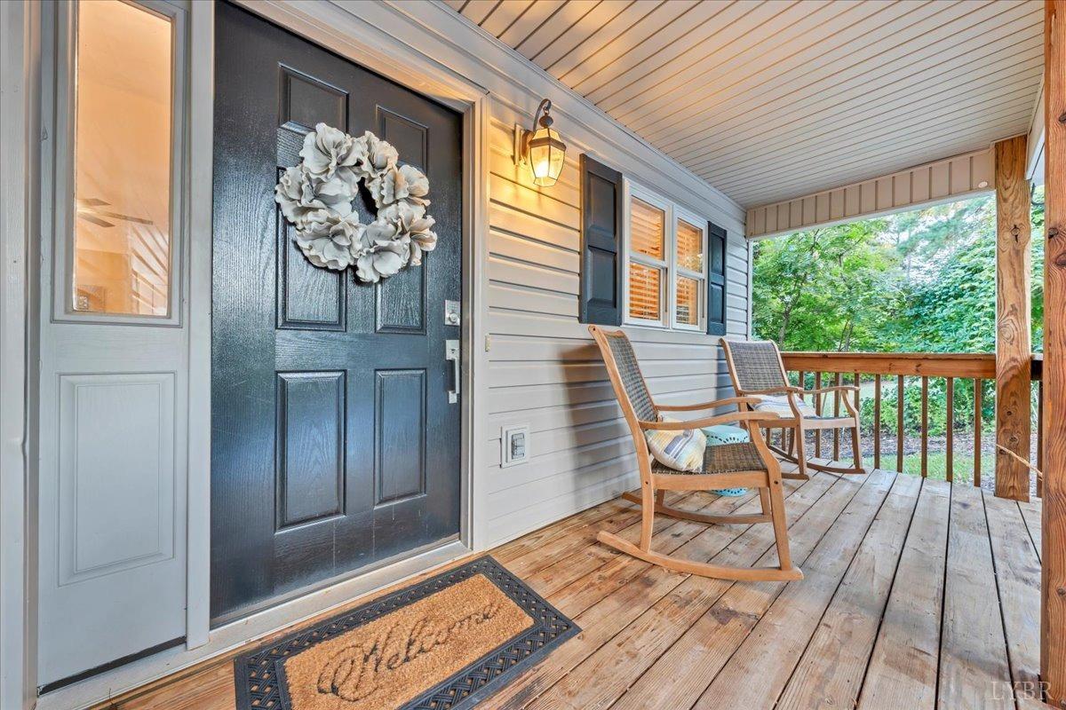 16520 Moneta Road Moneta, VA 24121 - Photo 6 of 83 Gallery Image 6