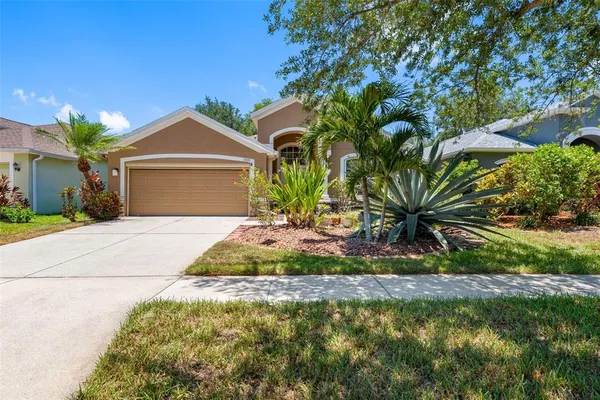 $349,000 | 5335 Clover Mist Drive, Apollo Beach, FL 33572