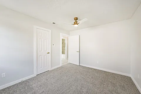 $174,900 | 3305 Stallings Drive, Houston, TX 77088