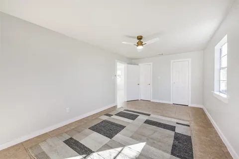 $174,900 | 3305 Stallings Drive, Houston, TX 77088