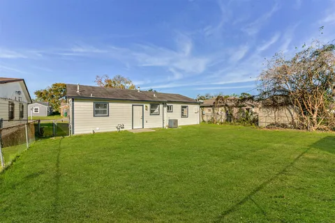 $174,900 | 3305 Stallings Drive, Houston, TX 77088