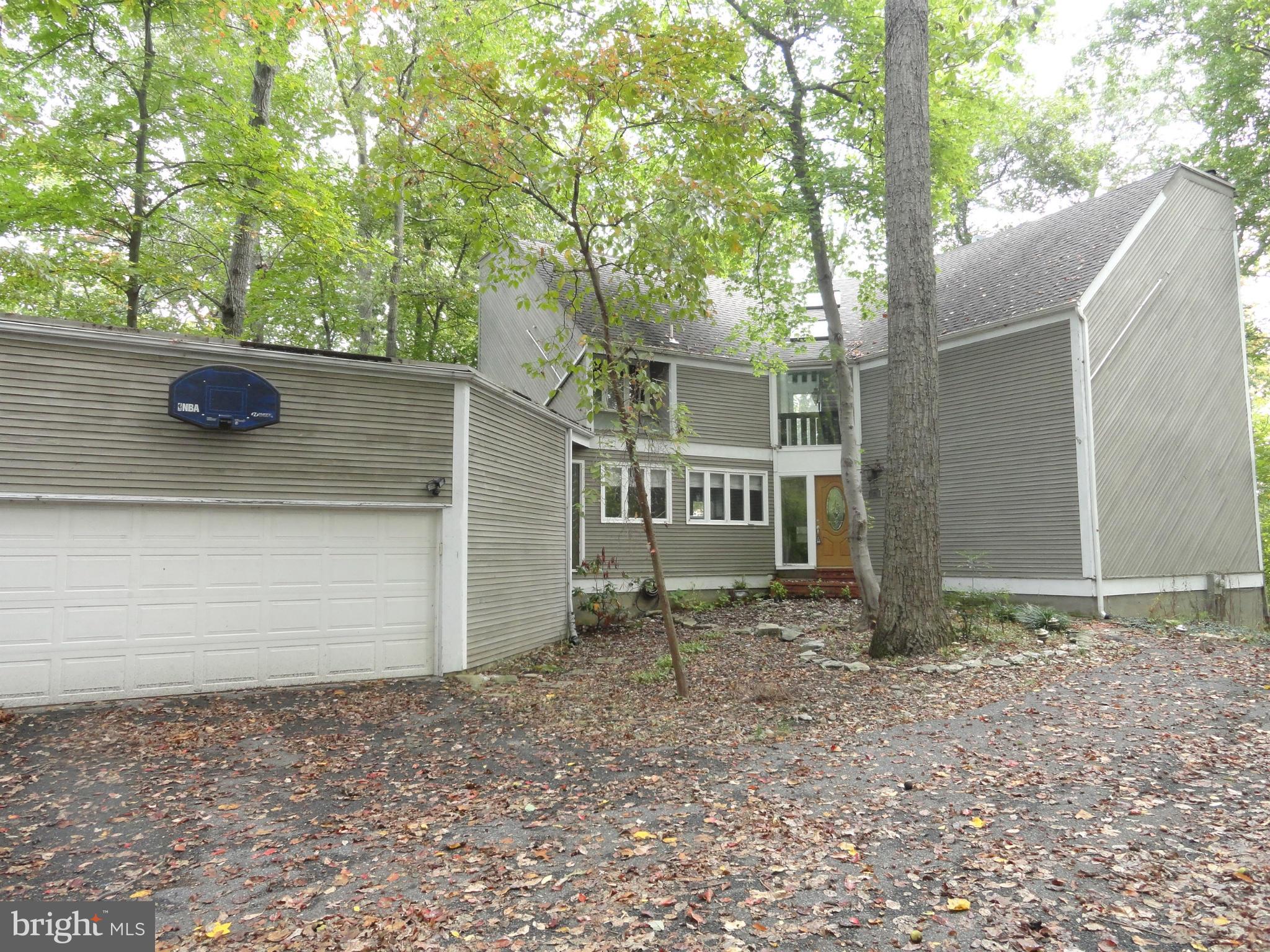 6631 East Lakeridge Road New Market, MD 21774 - Photo 1 of 14 Exterior (Front)